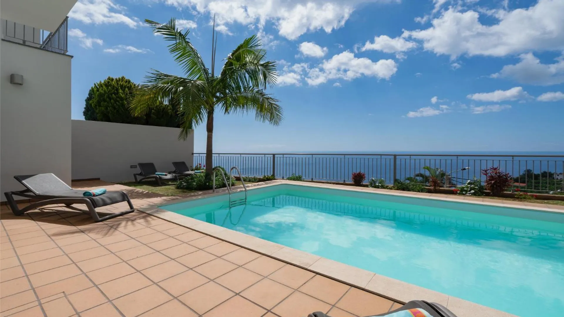 Villa Ourmadeira - Casa Amaro Mar, Tranquil Arco da Calheta   Arco da Calheta (Madeira)